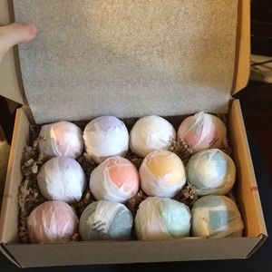 Life Around 2 Angels Assorted Bath Bomb Set
